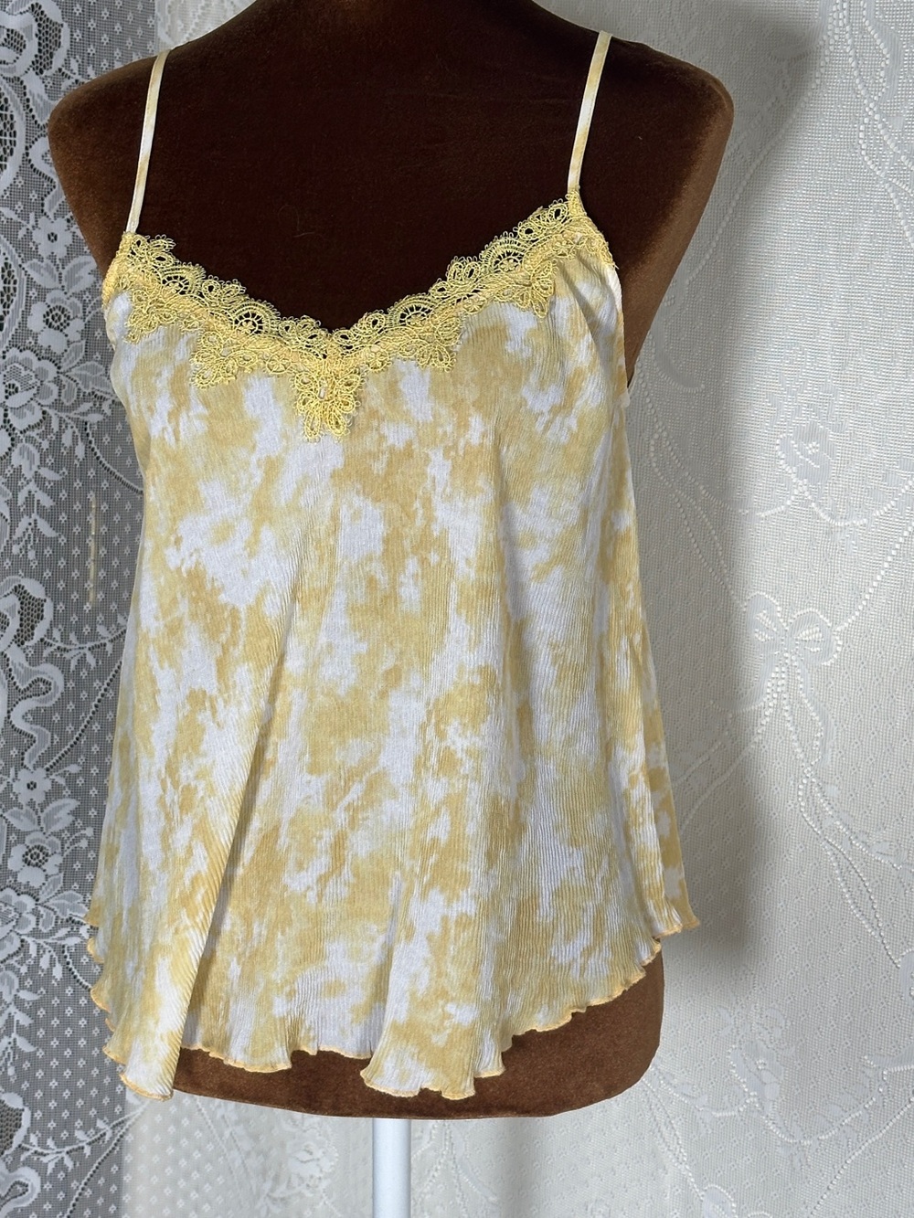 Blu Pepper Yellow and White Tie-Dye Lace-Trim Cami